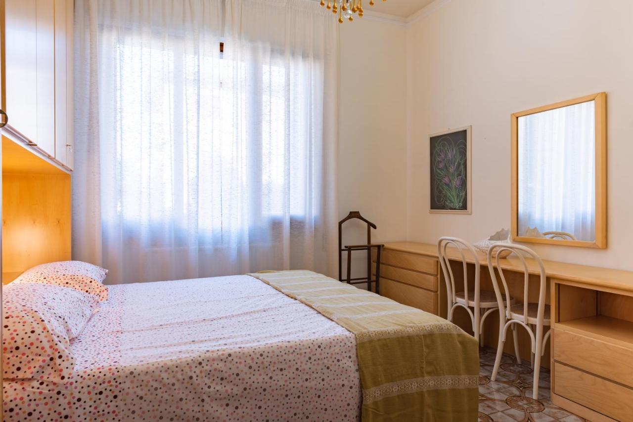 Apartment Holiday Versilia Camaiore Exteriör bild