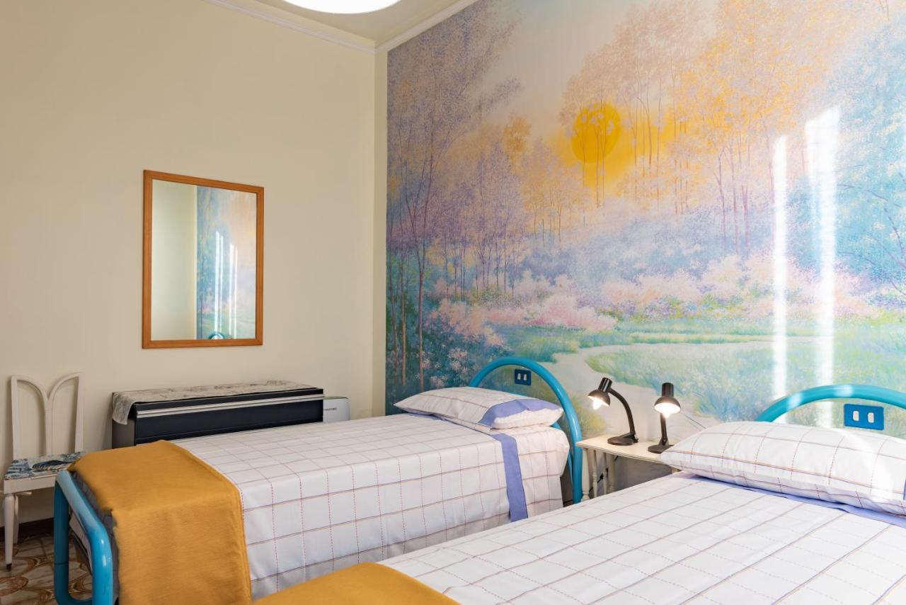 Apartment Holiday Versilia Camaiore Exteriör bild